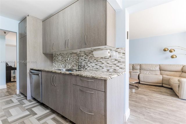 290 174th St 318, Sunny Isles Beach, FL 33160
