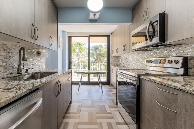 290 174th St 318, Sunny Isles Beach, FL 33160