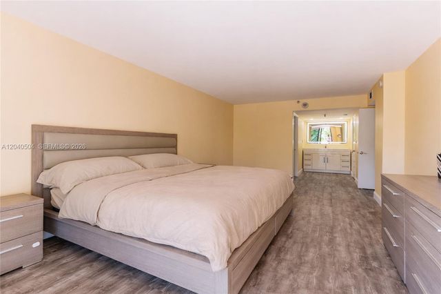 290 174th St 318, Sunny Isles Beach, FL 33160