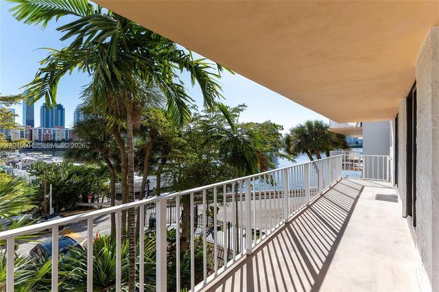 290 174th St 318, Sunny Isles Beach, FL 33160