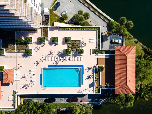 290 174th St 318, Sunny Isles Beach, FL 33160