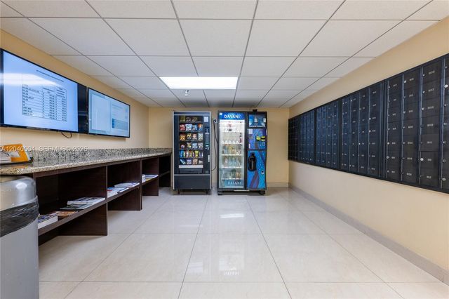 290 174th St 318, Sunny Isles Beach, FL 33160