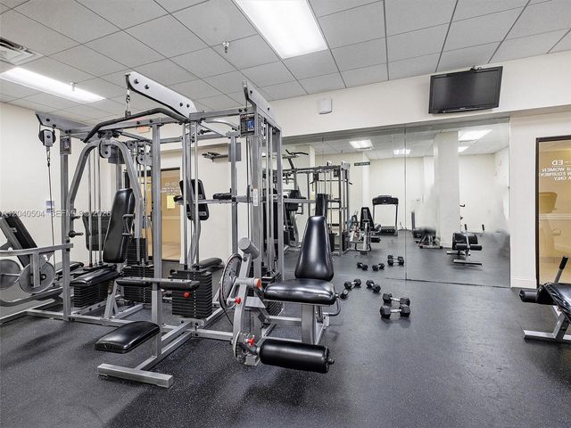 290 174th St 318, Sunny Isles Beach, FL 33160