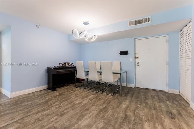 290 174th St 318, Sunny Isles Beach, FL 33160