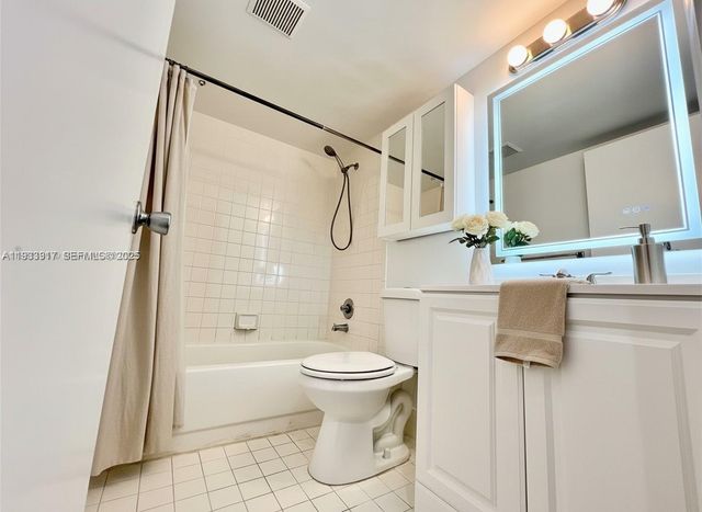 801 SW 133rd Ter 317K, Pembroke Pines, FL 33027