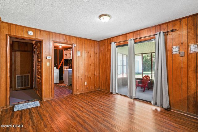 500 N 2nd Street, Chipley, FL 32428