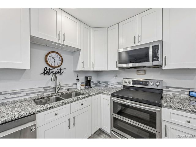 829 S Nome St, Aurora, CO 80012