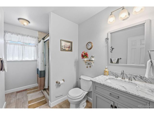 829 S Nome St, Aurora, CO 80012