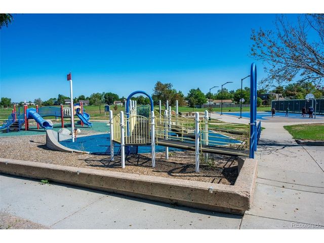829 S Nome St, Aurora, CO 80012