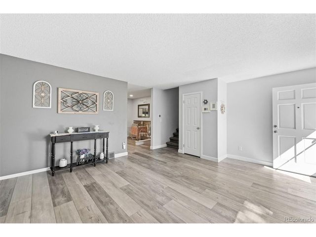 829 S Nome St, Aurora, CO 80012