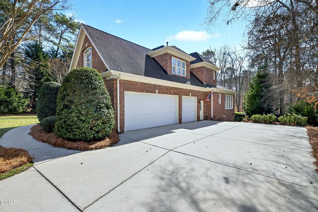 4511 Greenbreeze Lane, Fuquay Varina, NC 27526
