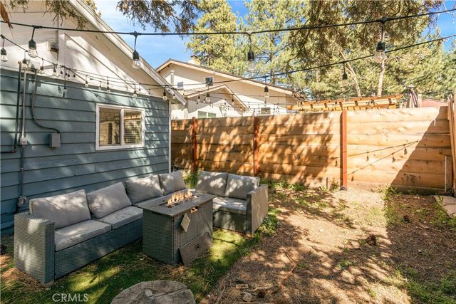 906 W Aeroplane, Big Bear City, CA 92314