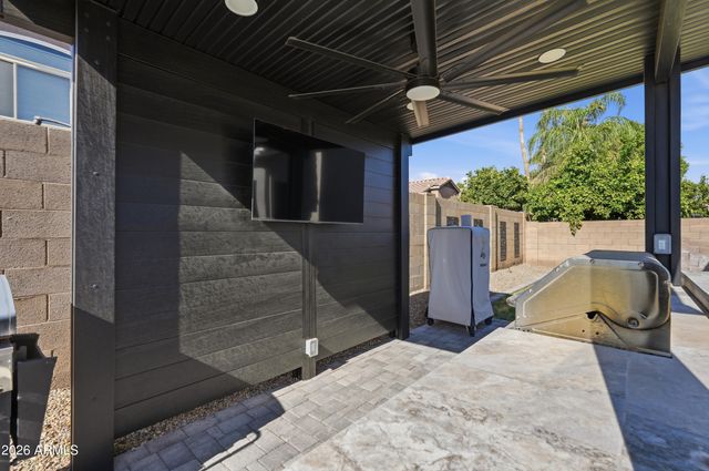2906 E MERRILL Avenue, Gilbert, AZ 85234