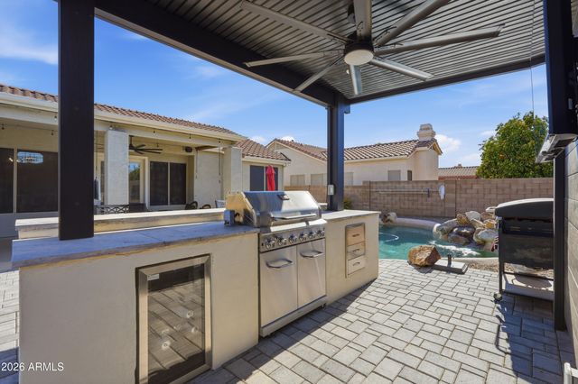 2906 E MERRILL Avenue, Gilbert, AZ 85234
