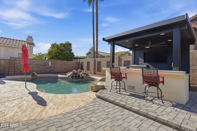 2906 E MERRILL Avenue, Gilbert, AZ 85234