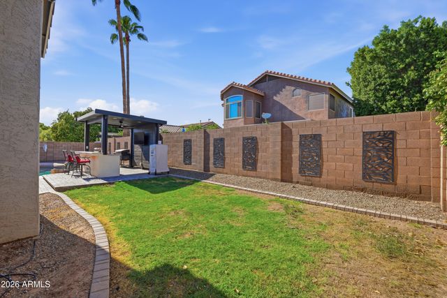 2906 E MERRILL Avenue, Gilbert, AZ 85234