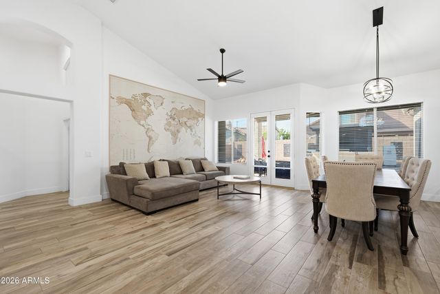 2906 E MERRILL Avenue, Gilbert, AZ 85234