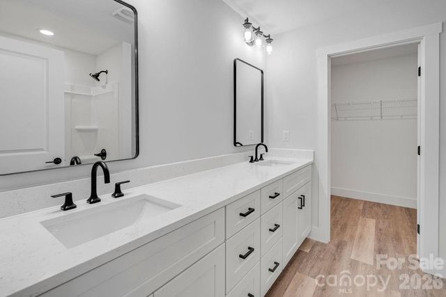 308 N Caldwell Avenue, Newton, NC 28658