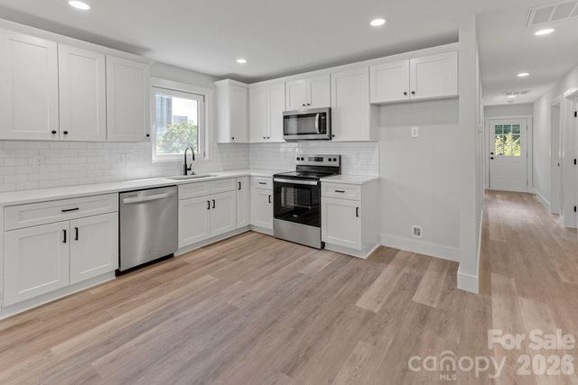 308 N Caldwell Avenue, Newton, NC 28658