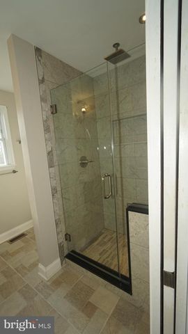 215 DURHAM CT, Fairless Hills, PA 19030
