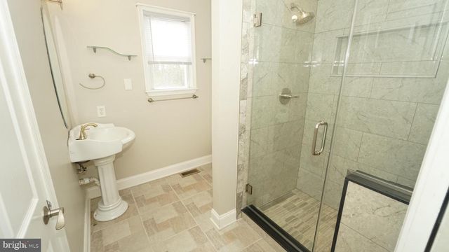 215 DURHAM CT, Fairless Hills, PA 19030