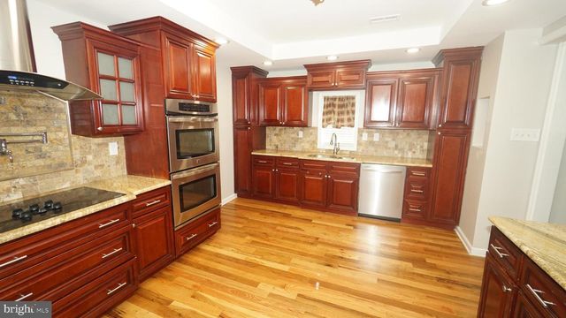 215 DURHAM CT, Fairless Hills, PA 19030