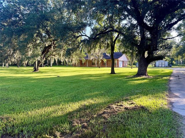 6837 County Road 684, Sweeny, TX 77480