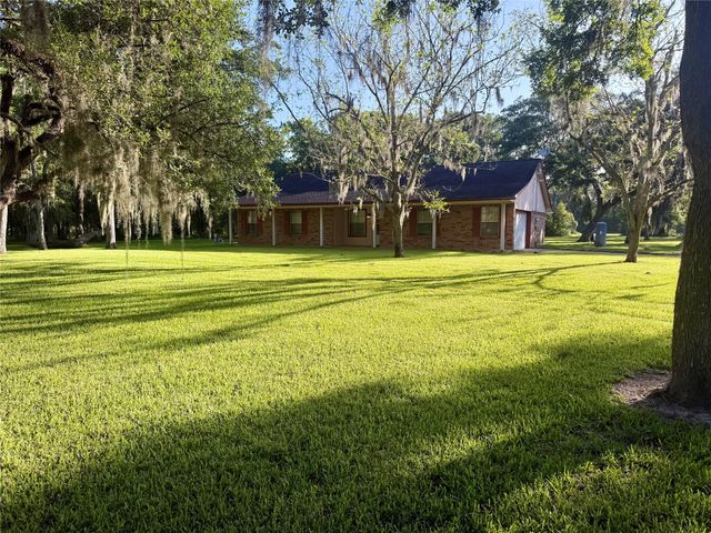 6837 County Road 684, Sweeny, TX 77480