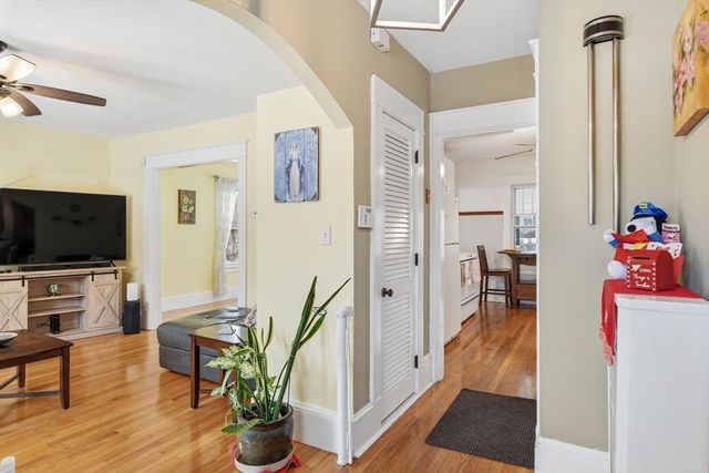 24 Melha Ave, Springfield, MA 01104