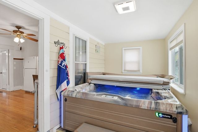 24 Melha Ave, Springfield, MA 01104