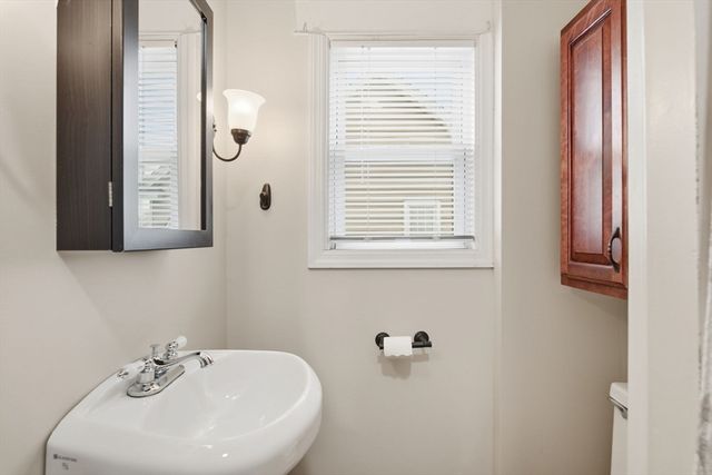 24 Melha Ave, Springfield, MA 01104