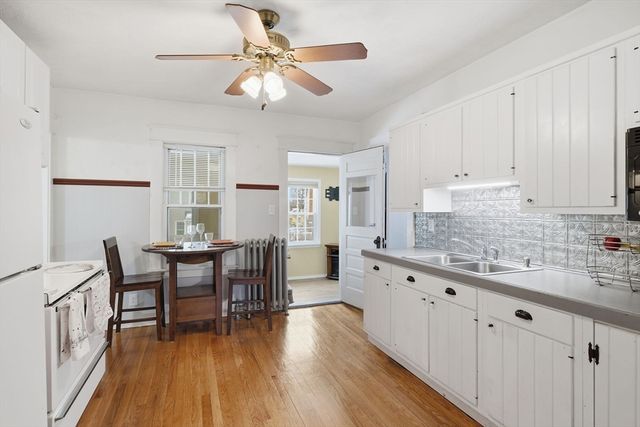 24 Melha Ave, Springfield, MA 01104