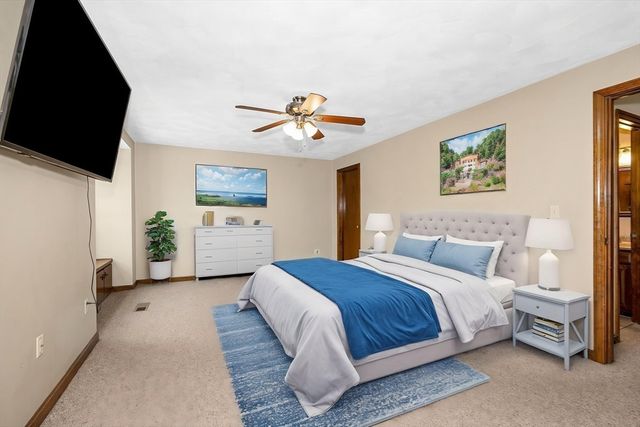 72 Apache Way 72, Tewksbury, MA 01876