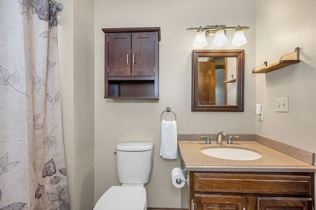 72 Apache Way 72, Tewksbury, MA 01876