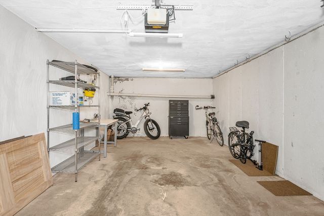 72 Apache Way 72, Tewksbury, MA 01876