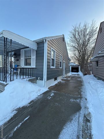 1025 Mill Street, Lincoln Park, MI 48146