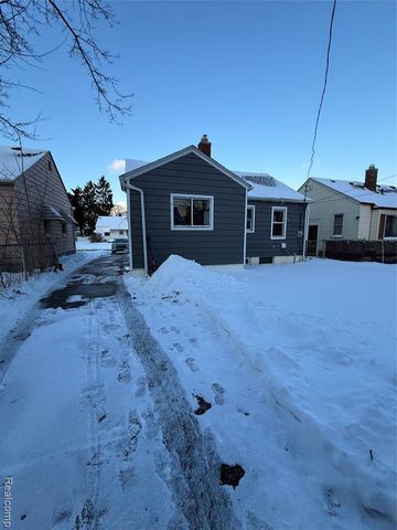 1025 Mill Street, Lincoln Park, MI 48146