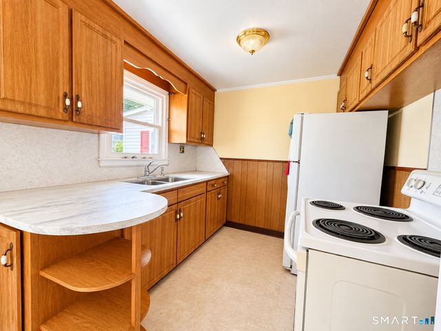 1 Lois Avenue, Southington, CT 06479