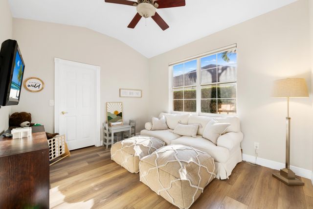 8019 S Savannah Circle, Davie, FL 33328