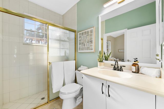 8019 S Savannah Circle, Davie, FL 33328