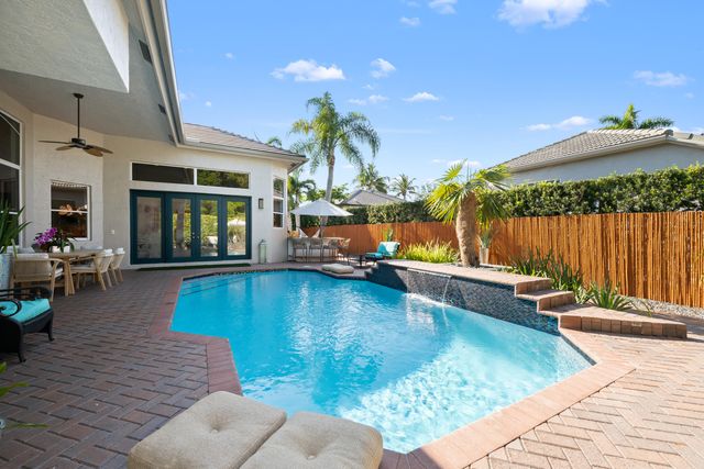 8019 S Savannah Circle, Davie, FL 33328