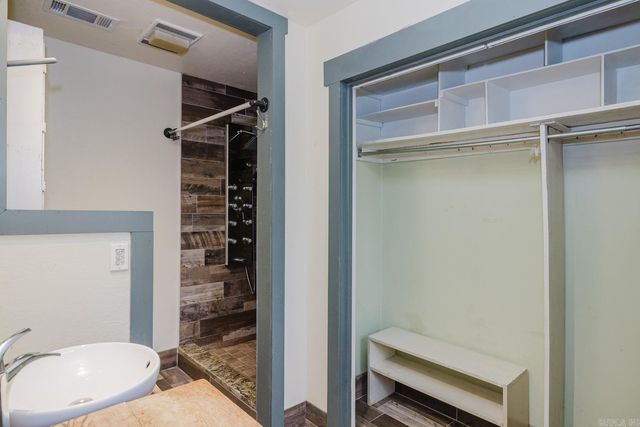 104 Rainbow Lane, Hot Springs, AR 71913