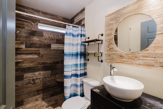 104 Rainbow Lane, Hot Springs, AR 71913