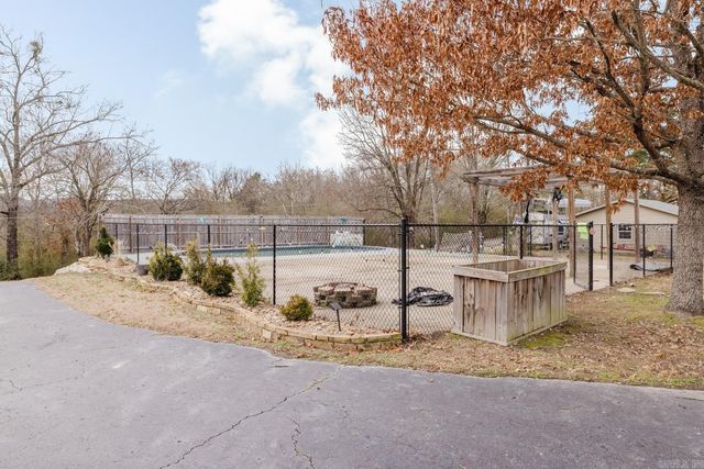 104 Rainbow Lane, Hot Springs, AR 71913