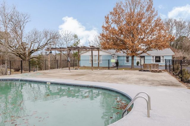 104 Rainbow Lane, Hot Springs, AR 71913