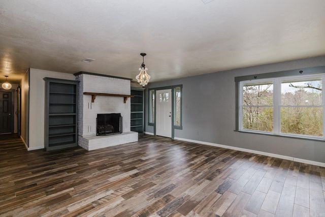 104 Rainbow Lane, Hot Springs, AR 71913