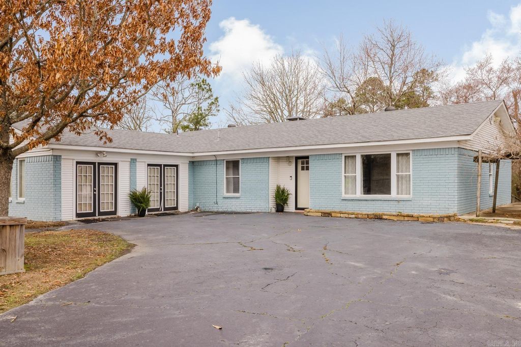 104 Rainbow Lane, Hot Springs, AR 71913