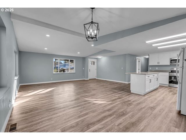 13620 Sw BEEF BEND Rd 51, Portland, OR 97224