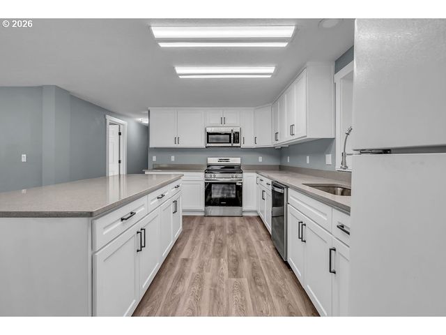 13620 Sw BEEF BEND Rd 51, Portland, OR 97224