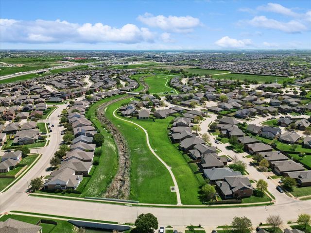 10740 Irish Glen Trail, Fort Worth, TX 76052